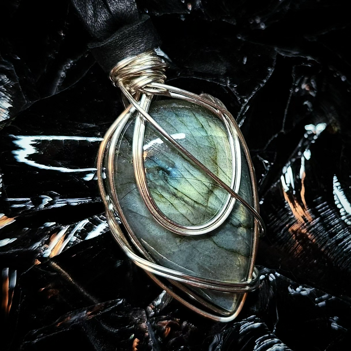 Wrapped Pendant: Labradorite