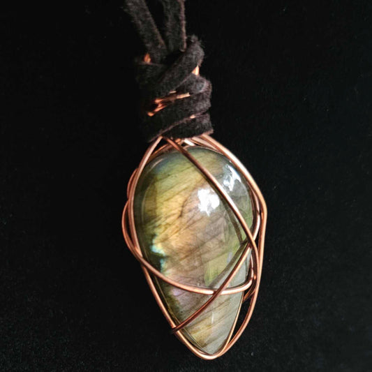 Wrapped Pendant: Labradorite